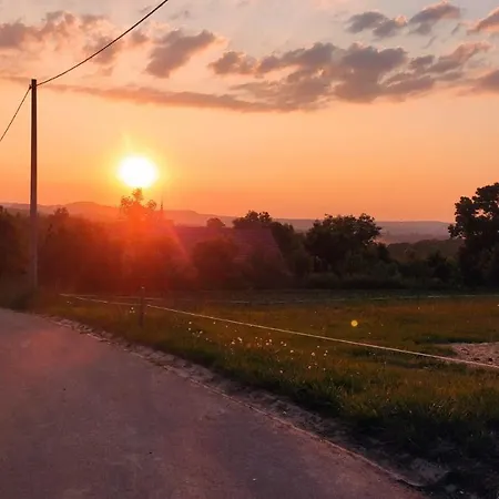 Gorska Ostoja Pole Kempingowo- Kamperowe *